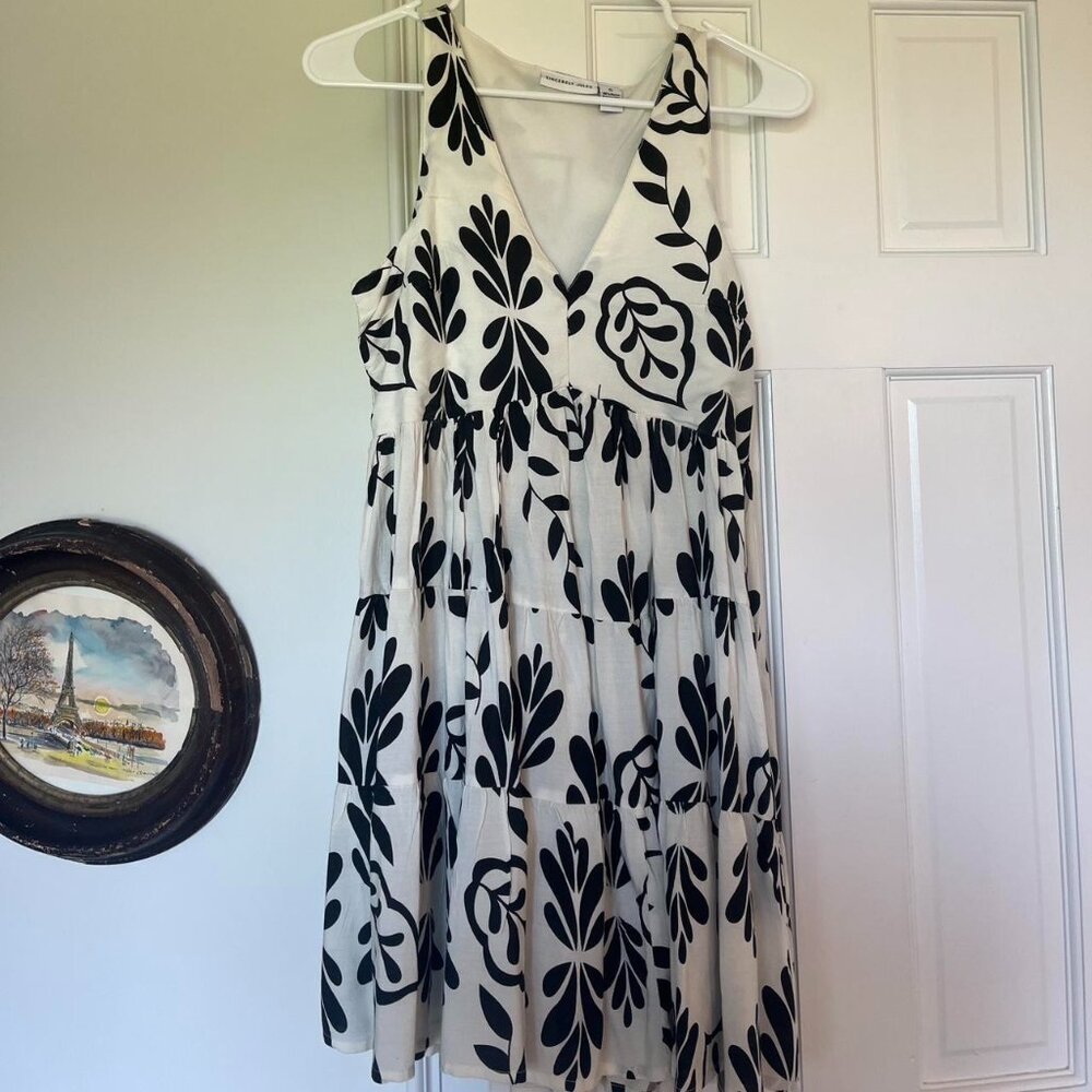 Sincerely Jules for Bandier Women White and Black Dress
